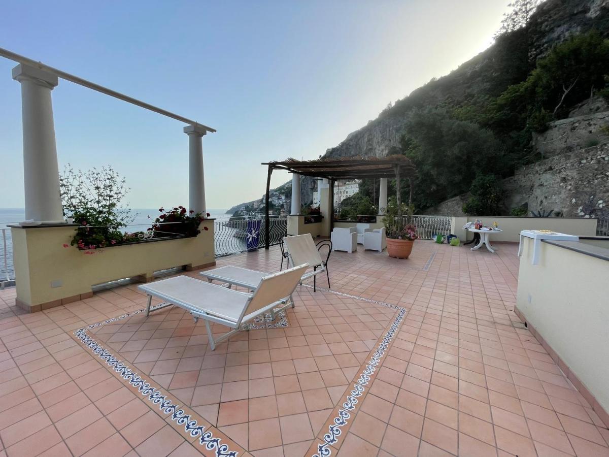 Apartments Amalfi Design Sea View Accessible By 250 Steps Eksteriør billede