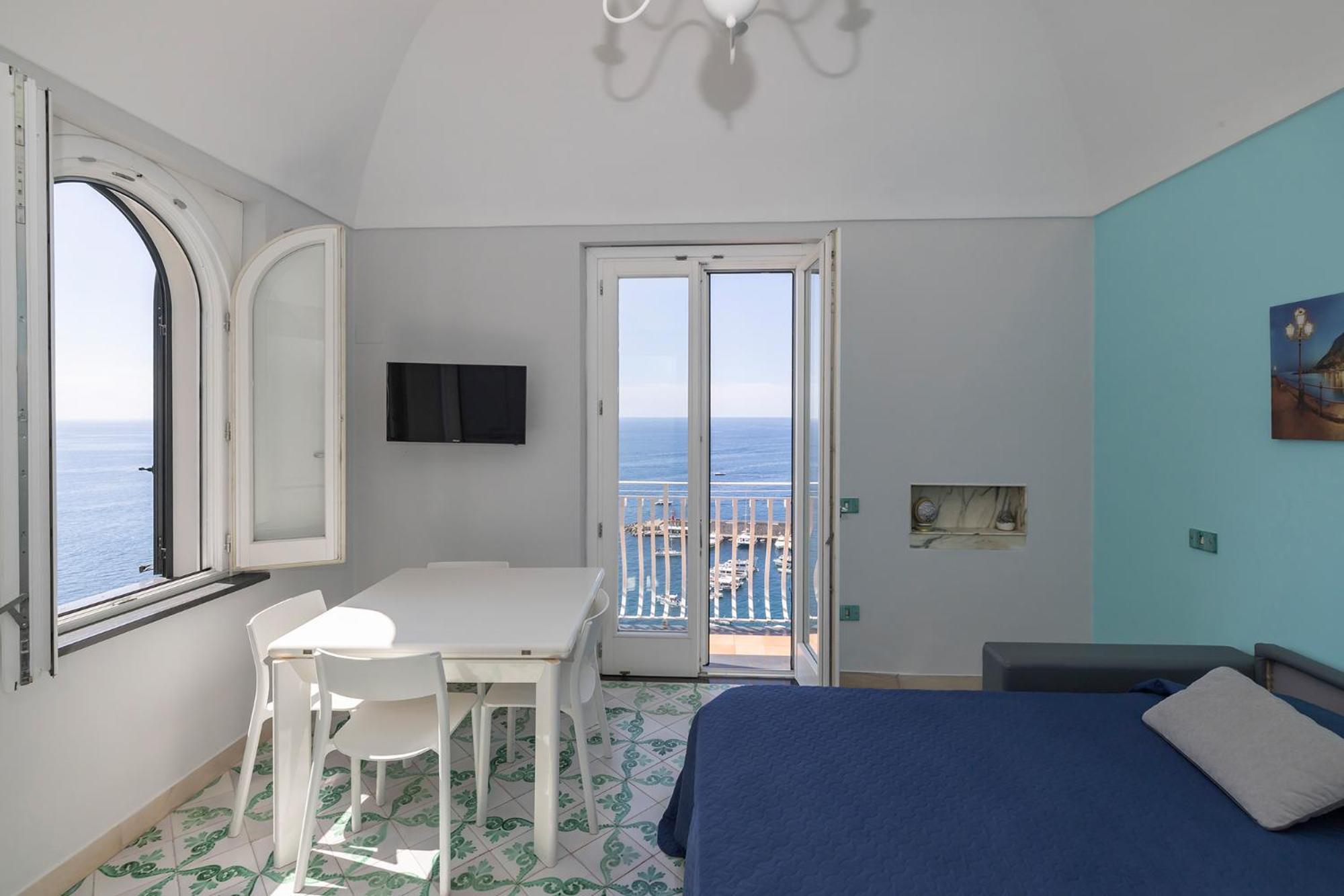 Apartments Amalfi Design Sea View Accessible By 250 Steps Eksteriør billede