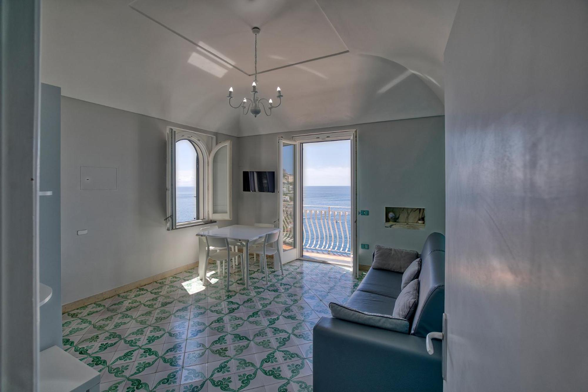 Apartments Amalfi Design Sea View Accessible By 250 Steps Eksteriør billede