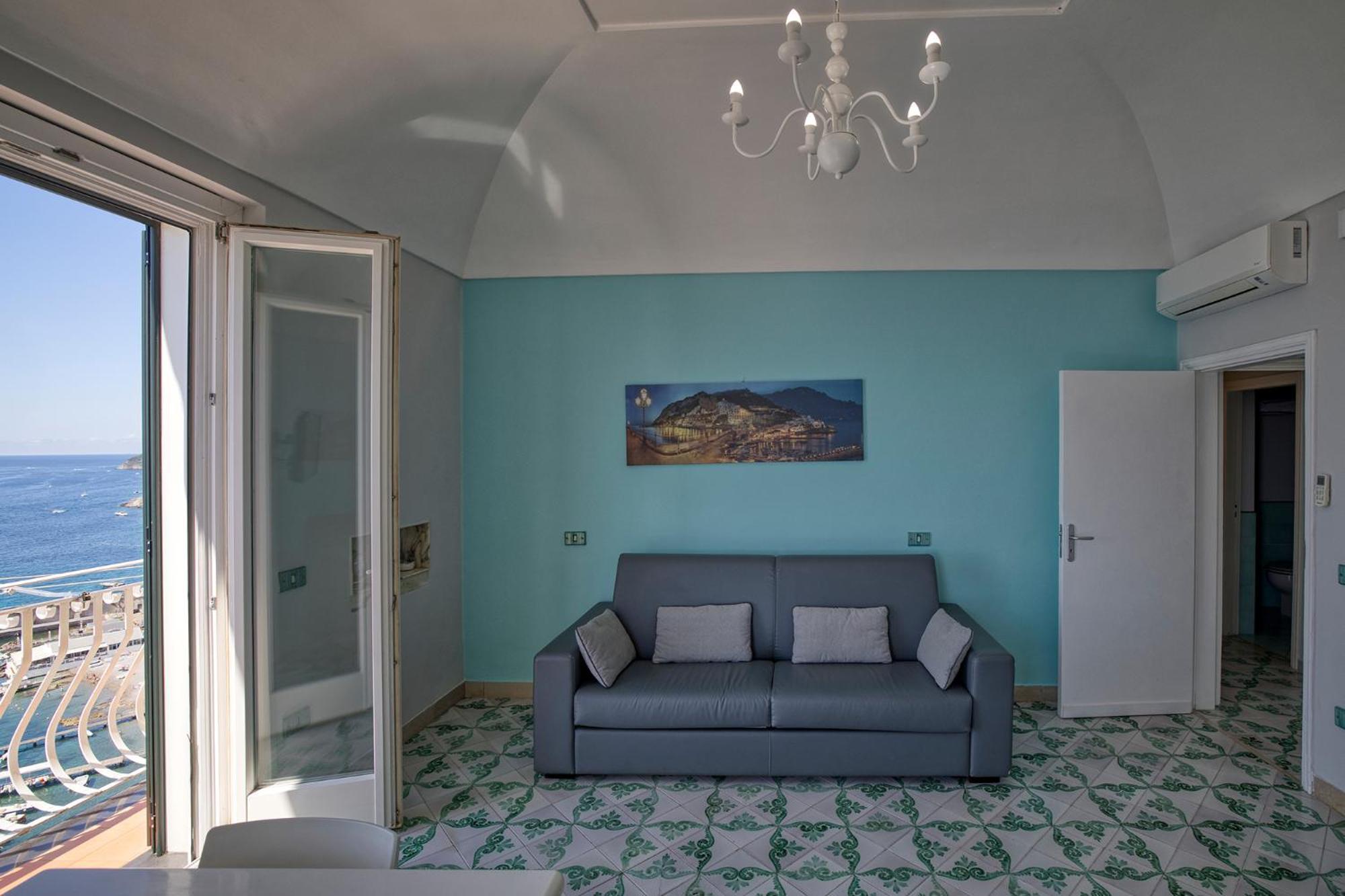 Apartments Amalfi Design Sea View Accessible By 250 Steps Eksteriør billede