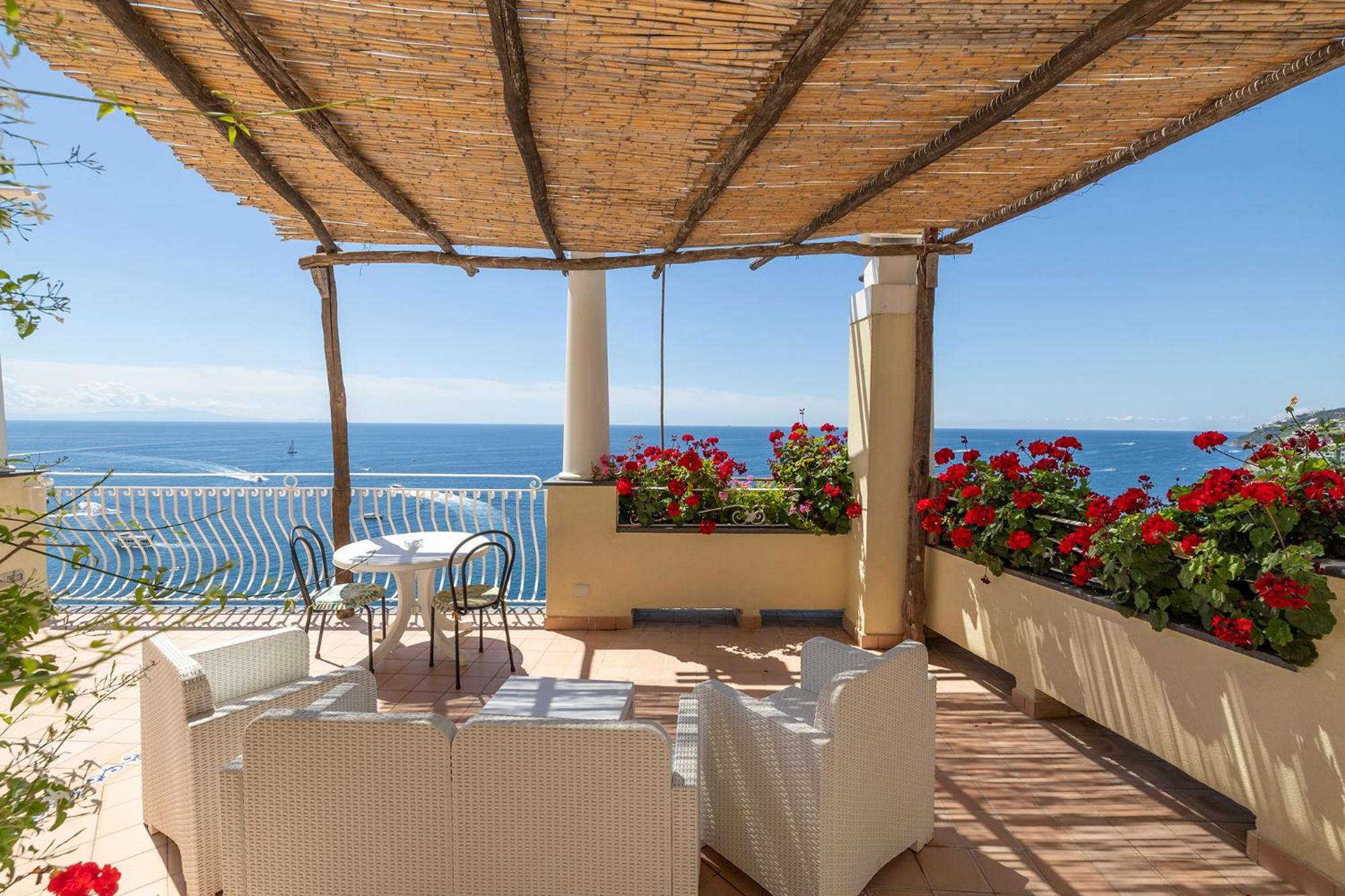 Apartments Amalfi Design Sea View Accessible By 250 Steps Eksteriør billede
