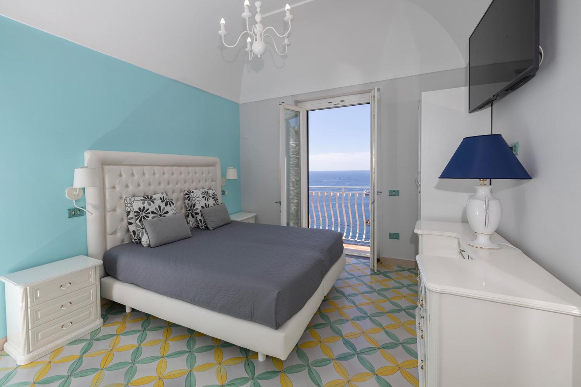 Apartments Amalfi Design Sea View Accessible By 250 Steps Eksteriør billede