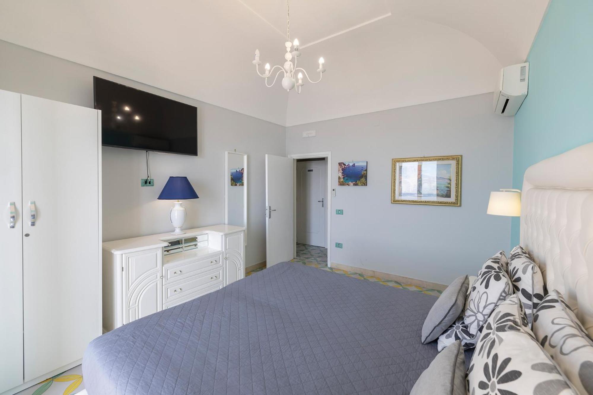 Apartments Amalfi Design Sea View Accessible By 250 Steps Eksteriør billede
