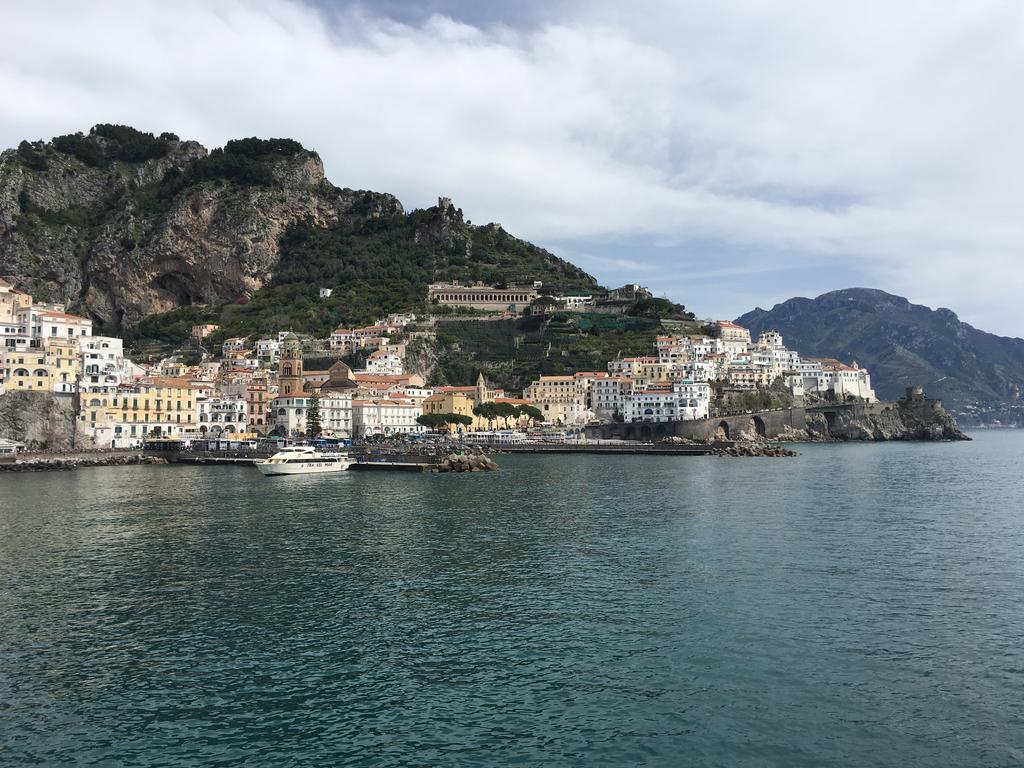 Apartments Amalfi Design Sea View Accessible By 250 Steps Eksteriør billede