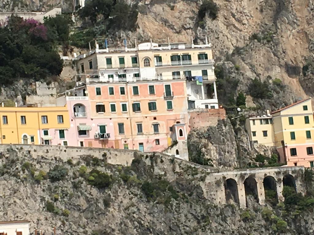 Apartments Amalfi Design Sea View Accessible By 250 Steps Eksteriør billede