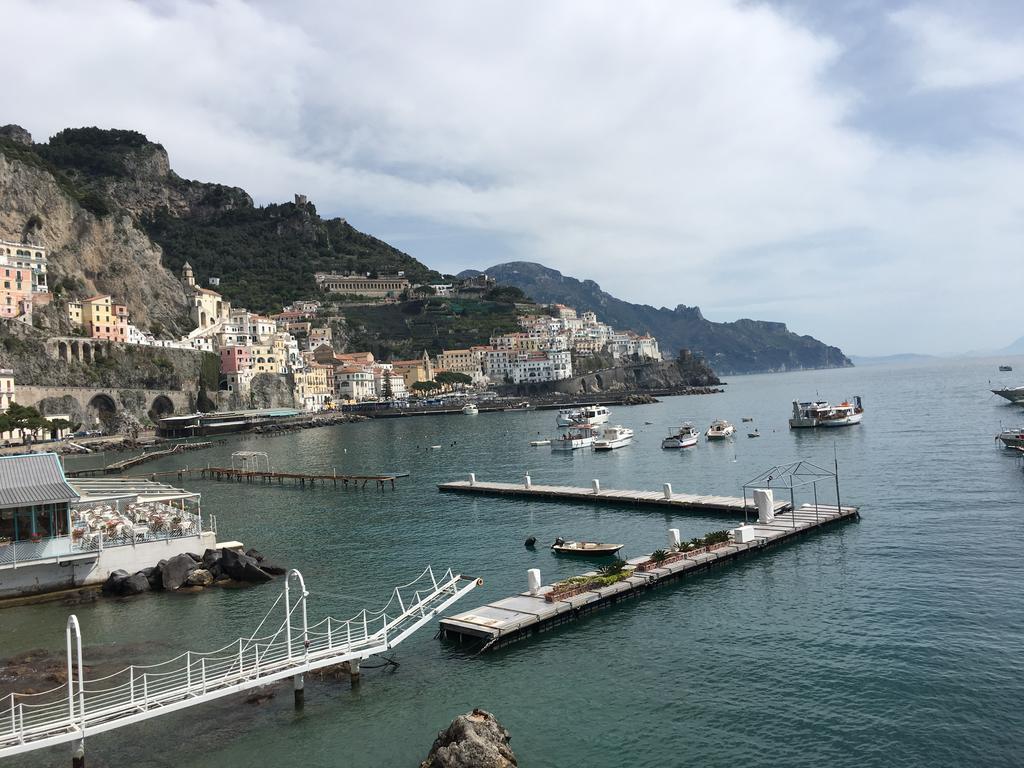 Apartments Amalfi Design Sea View Accessible By 250 Steps Eksteriør billede